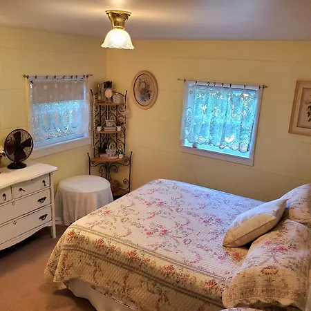 Bay Cottage Getaway Port Townsend Room photo