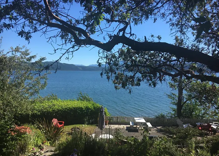 Bay Cottage Getaway